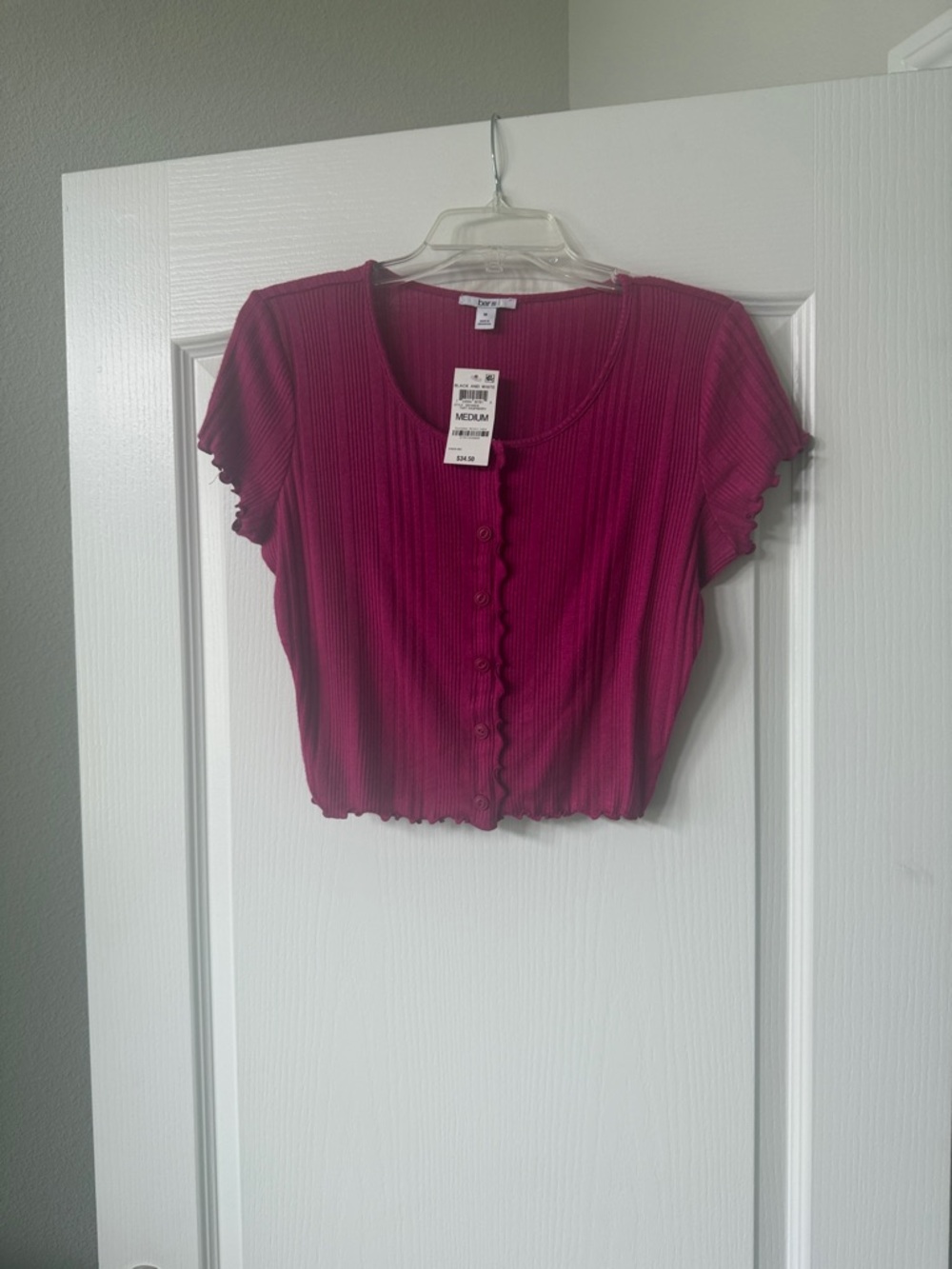 Bar III Magenta Ribbed Lettuce-Edge Button Crop Top